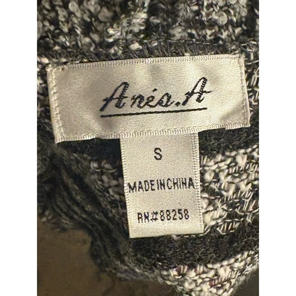 Anis A Open‎ Front Sweater Vest Size S Gray White Striped Knit Velvet Trim
